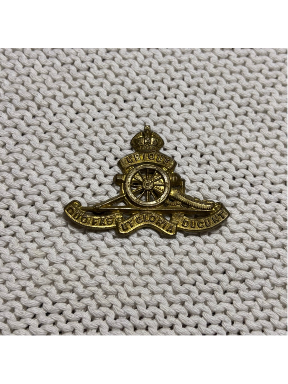 Royal Canadian Artillery Cap Badge WW1 Era Stamped Bronze